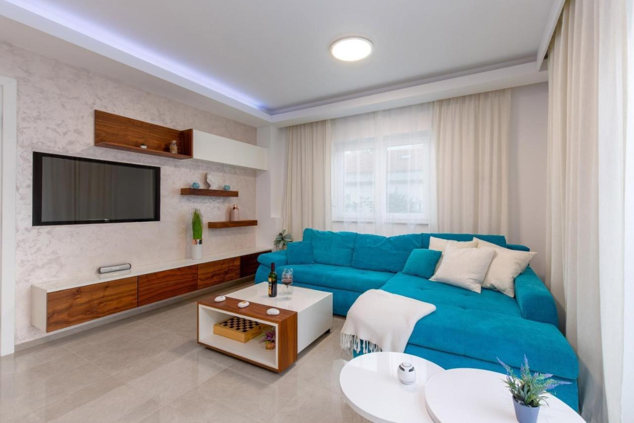 Tarari Luxury Apartment บัชกา ภายนอก รูปภาพ